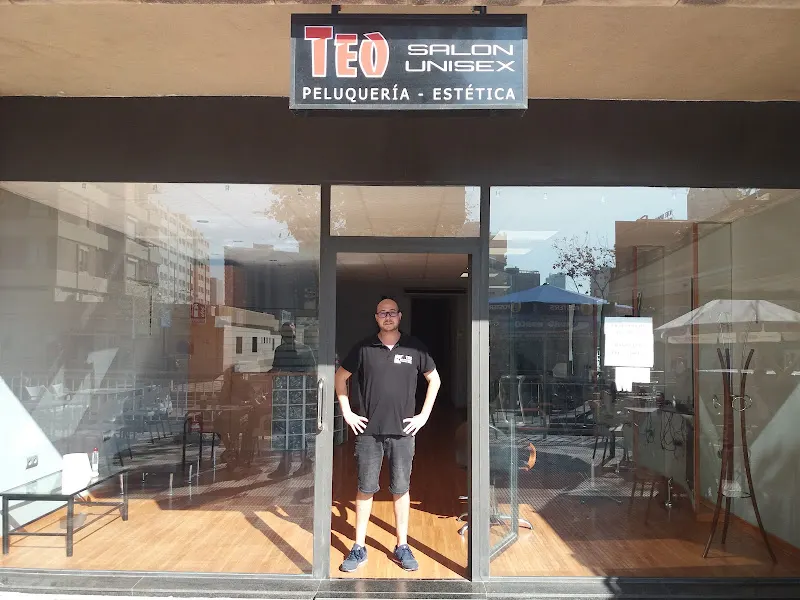 Salón de Belleza Teo - Peluquería en Benidorm - foto 2