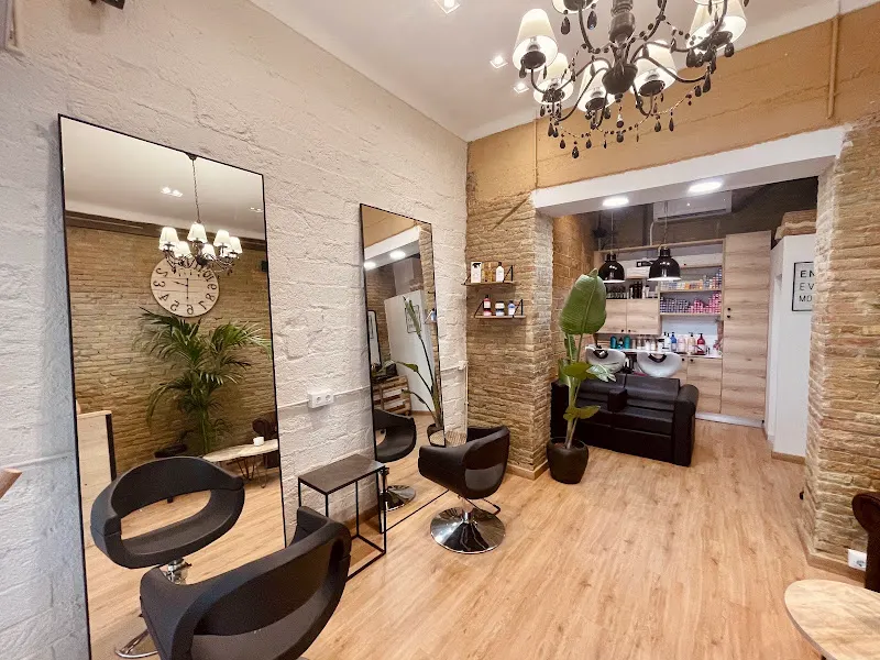 RICARD IRLA - Hair Creative - Peluquería en Barcelona - foto 4