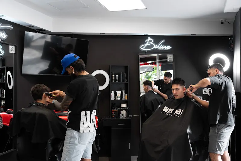 Why Not Barbershop - Peluquería en Balmes
