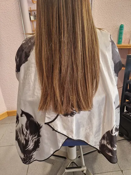 Peluqueria Unisex Anne - Peluquería en Benidorm - foto 2