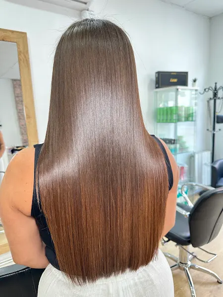 Hair by Claudia Holguín - Peluquería en Barcelona - foto 2