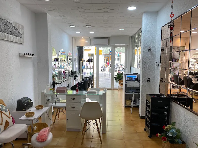 Qoin Style Peluqueria - Peluquería en Barcelona - foto 2