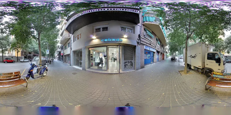 La Saloneria Les Corts - Peluquería en Barcelona - foto 2