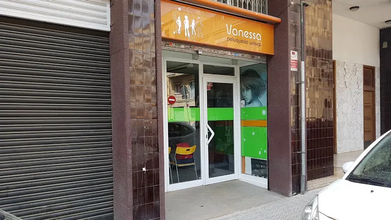 Vanessa Peluqueria Unisex - Peluquería en Barcelona - foto 2