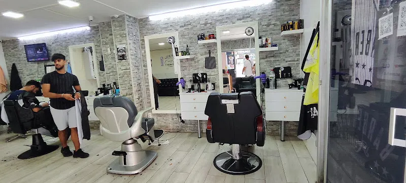 Nomi barbershop