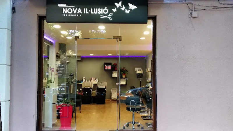 PELUQUERÍA NUEVA ILUSIÓN (NOVA IL.LUSIÓ) - Peluquería en Barcelona - foto 2
