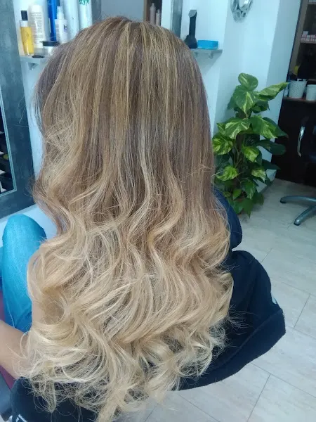 M&E Style Peluquería Unisex