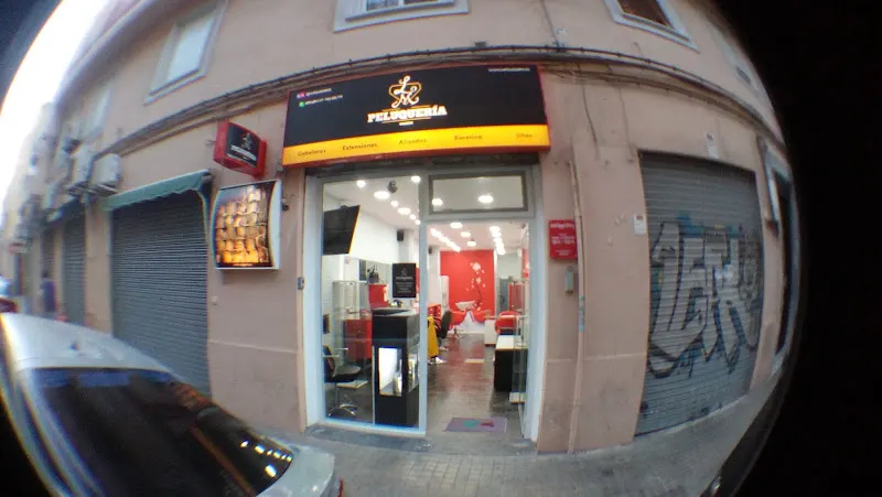LM peluqueria unisex - Peluquería en Valencia - foto 2