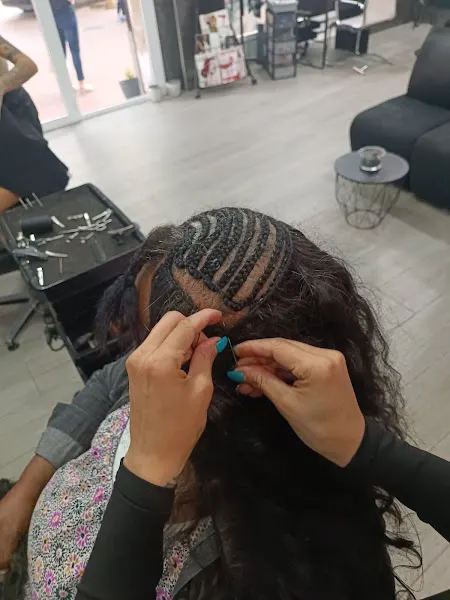 Peluquería Latina by Jennifer
