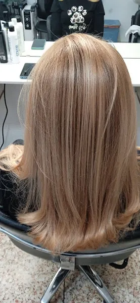 Peluquería y Uñas RitaC - Peluquería en Valencia - foto 2