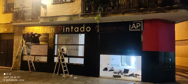 Adrian Pintado Peluqueros