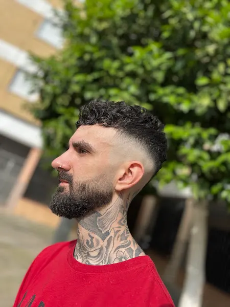 Kbarbiere Peluqueros