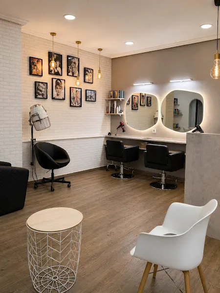 Freedom Hair Salon | Peluquería Triana - Peluquería en Sevilla - foto 2