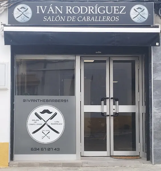 Salón de caballeros Iván Rodríguez - peluquería Sevilla - Peluquería en Sevilla - foto 2