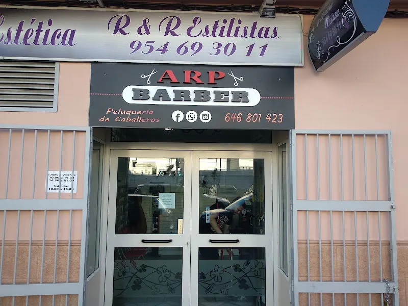 PELUQUERÍA Y ESTÉTICA R&P | SEVILLA - Peluquería en Sevilla - foto 2