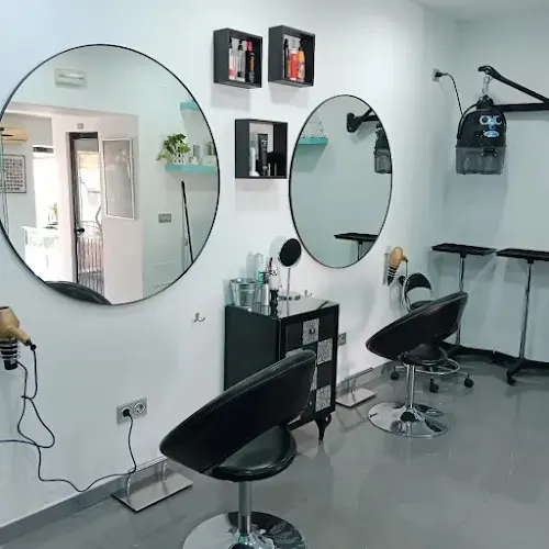 Peluquería Quiñones - Peluquería en Manilva