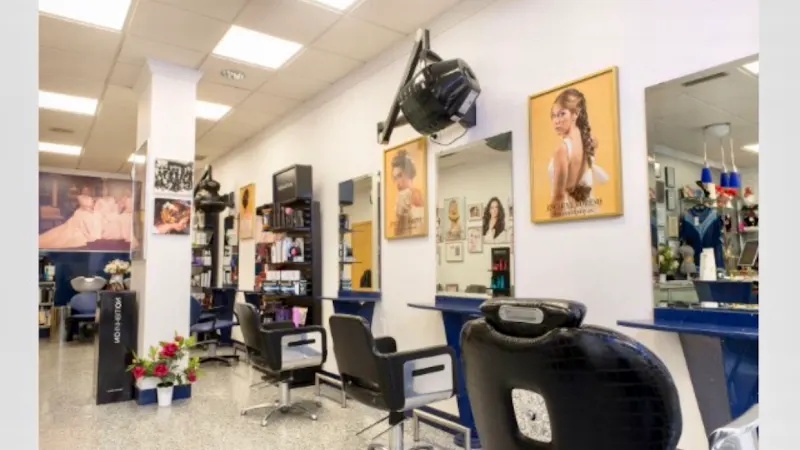 Peluquería Encarna Moreno - Peluquería en Sevilla - foto 2