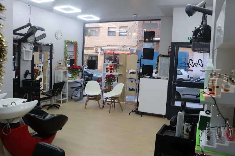 Dip Dye Estilistas - Peluquería en Zaragoza - foto 2