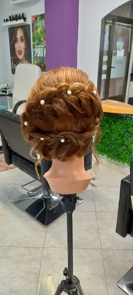 Peluquería y Estética Hanane - Peluquería en Zaragoza - foto 2