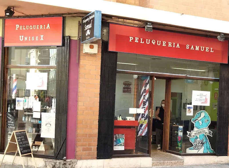 Peluquería y barbería Samuel - Peluquería en Zaragoza - foto 2