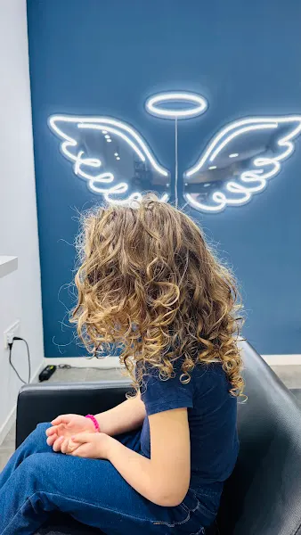 HOLY CURLY PELUQUERÍA