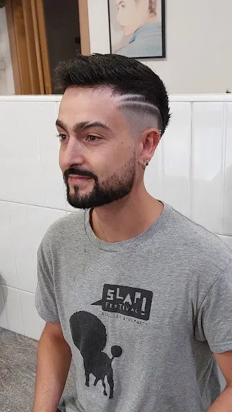 Alí - Peluquería en Zaragoza - foto 2