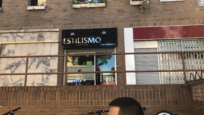 Estilismo - Peluquería en Zaragoza - foto 2
