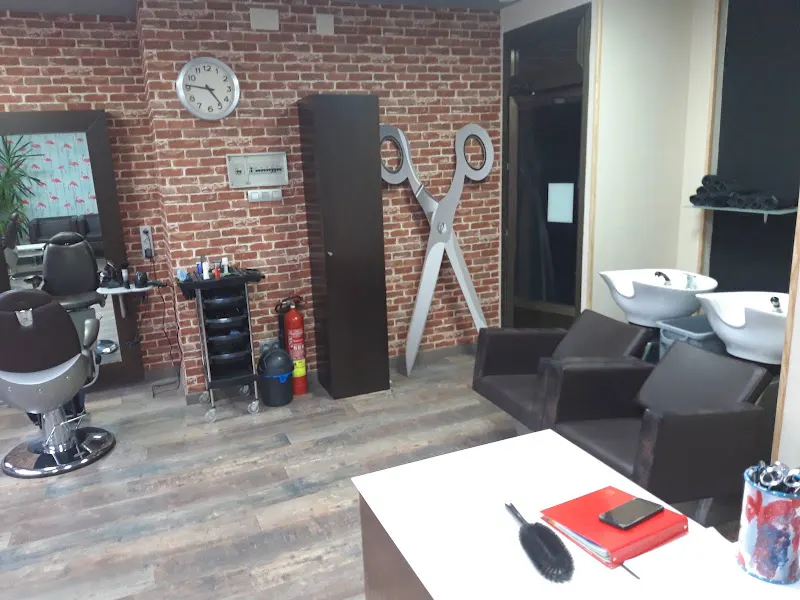 Barbería-Peluqueria by Sonia Crespo