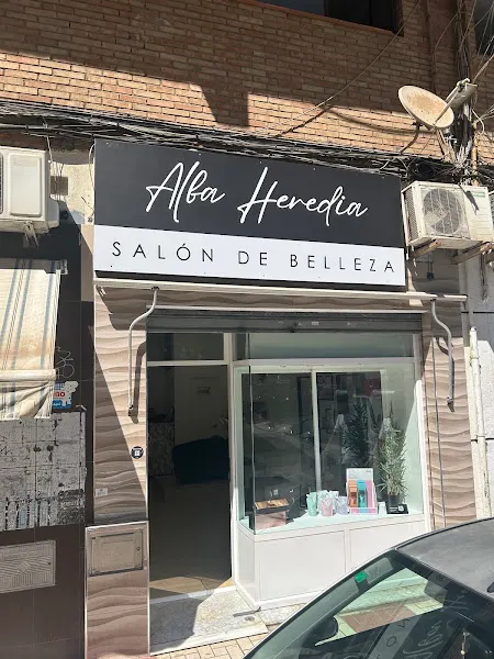 Se Alba - Peluquería en Málaga - foto 3