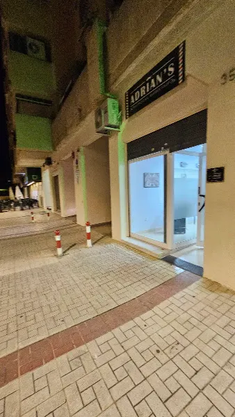 ADRIAN'S - Peluquería en Málaga - foto 2
