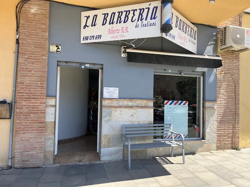 La Barbería de Teatinos - Peluquería en Málaga - foto 2