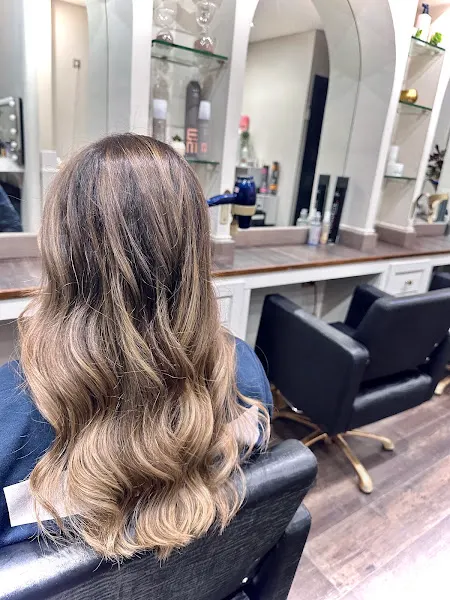 RIZOSS by Paqui Castillo | Novias, Mechas y Alisados.