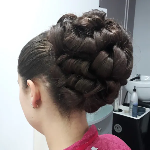 Peluquería y posticeria Unisex Berti Bello