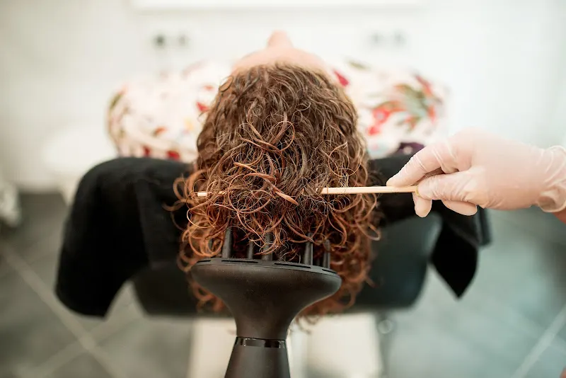 E-LO Curly