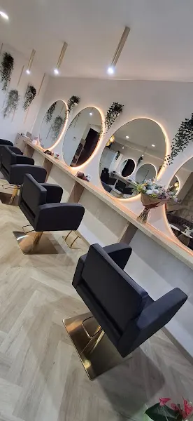 SAREGI Hair Salon - Peluquería Viladecans