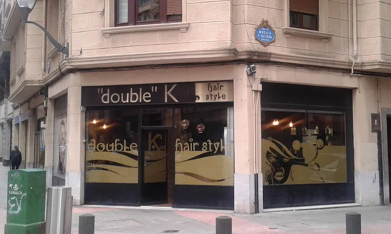 "Double" K - Peluquería en Bilbao - foto 2