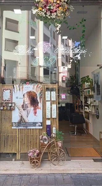 Kuki Estilistas | Salón Ecológico • Peluquería & Coloristas especialistas en barros 100 % naturales y alisados orgánicos - Peluquería en Bilbao - foto 2