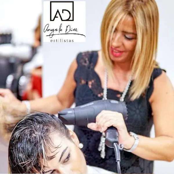 Angela Díaz peluquería- Dermotricología