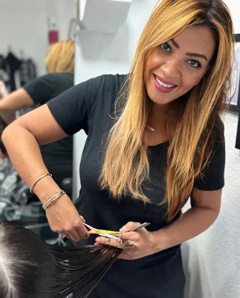 Miriam Peluquería y Estética - Peluquería en Alicante - foto 2
