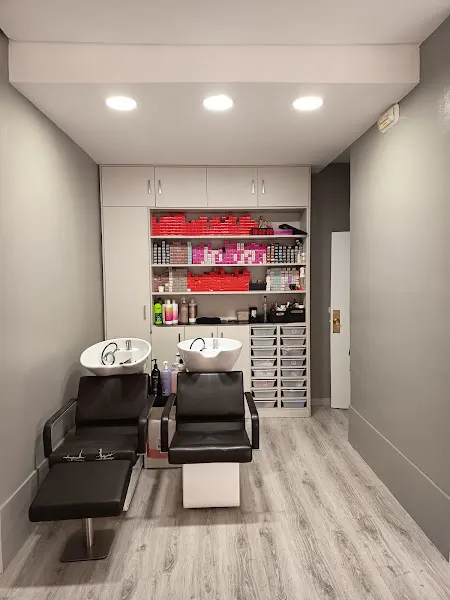 Peluquería Raquel Crespo - Peluquería en Córdoba