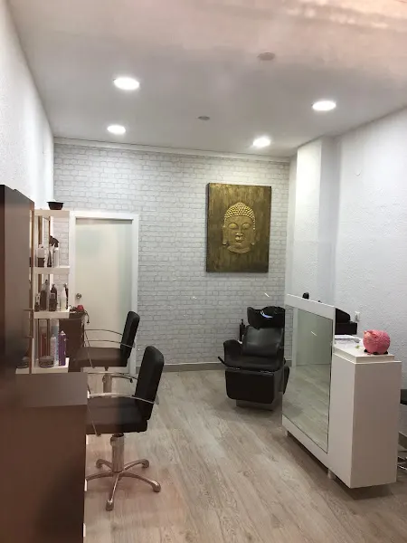 MJ Peluqueria Unisex - Peluquería en Córdoba - foto 2