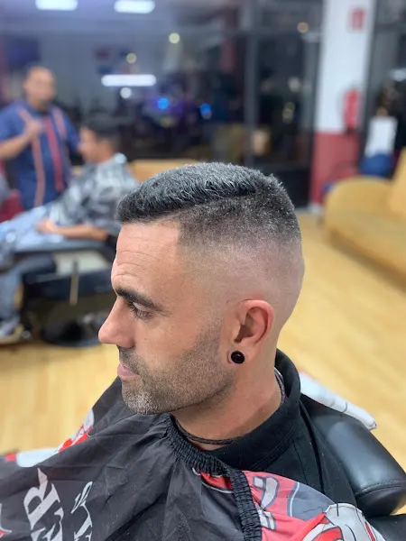 Los Domi barber shop