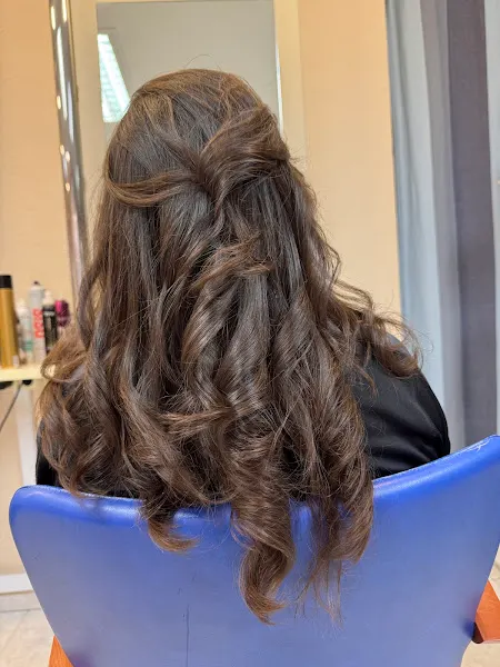 Isabel Cristaldo Peluquería Unísex