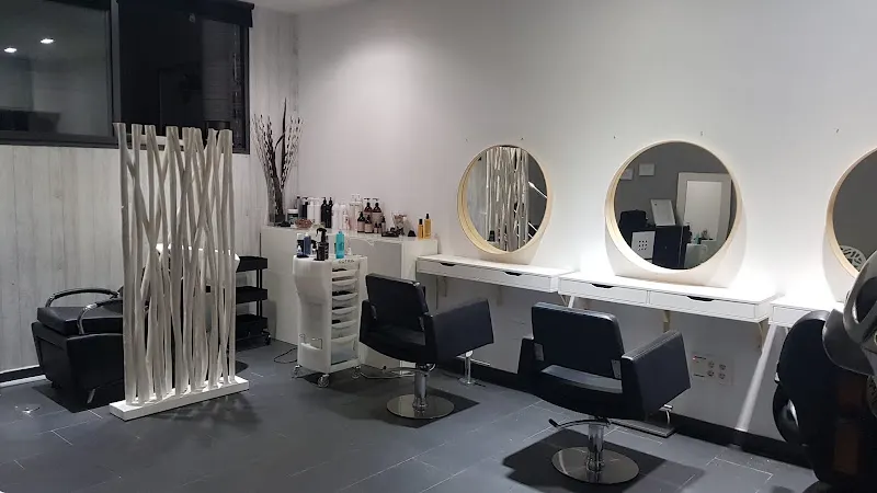 De Celis Peluquería y Belleza