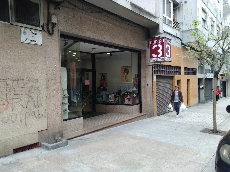 Código 3 Peluqueros