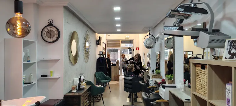 Puntas Rebeldes - Peluquería en Gijón - foto 2