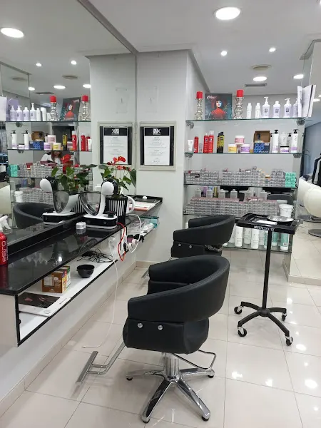 MK Peluquería - Peluquería en Gijón - foto 2