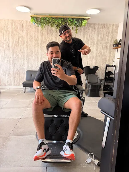 Pedro Navaja Barberia - Barbería en Gijón - foto 2