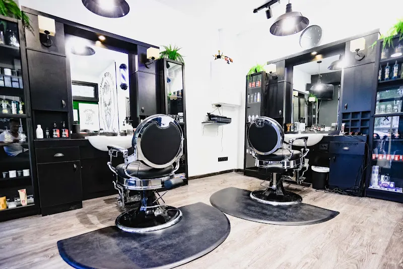 THE NEW LOOK BARBERÍA - Barbería en Hospitalet de Llobregat (L) - foto 2