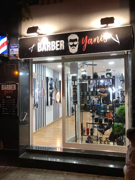 Barber Yanis - Peluquería en Hospitalet de Llobregat (L) - foto 2